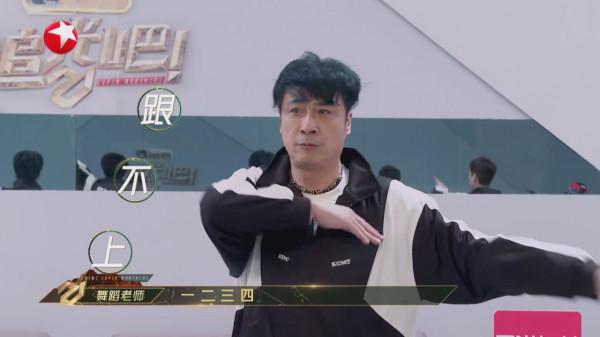 秦奮格鬥時不小心打徐志賢一耳光,細節見人品,應該向張衛健學習 秦奮格鬥時不小心打徐志賢一耳光,細節見人品,應該向張衛健學習