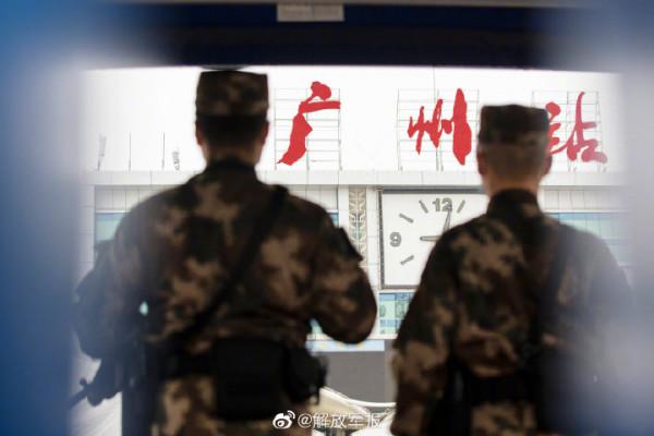 護航春運！武警官兵守護回家路