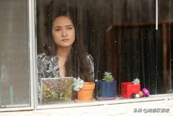 起底潛逃美國的法輪功頭目李洪志和他的“輪子王國”:洋弟子回憶深陷邪教的悲慘經歷 起底潛逃美國的法輪功頭目李洪志和他的“輪子王國”:洋弟子回憶深陷邪教的悲慘經歷