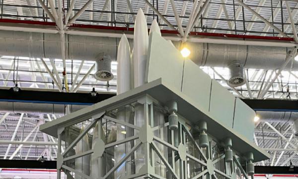 國產“一坑四彈”來了！水面艦艇載彈量翻4倍，055最多載彈472枚