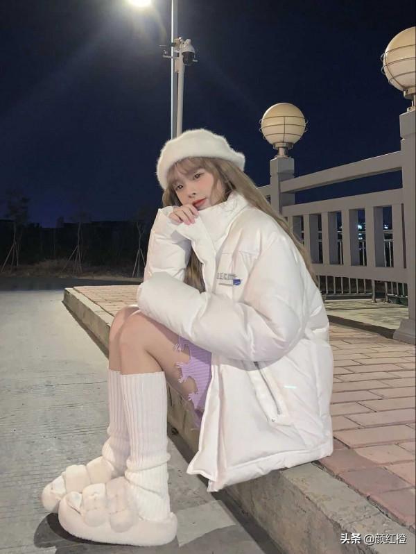 小個子女生不要愁？冬天試試這些穿搭小技巧，顯高顯瘦又時髦