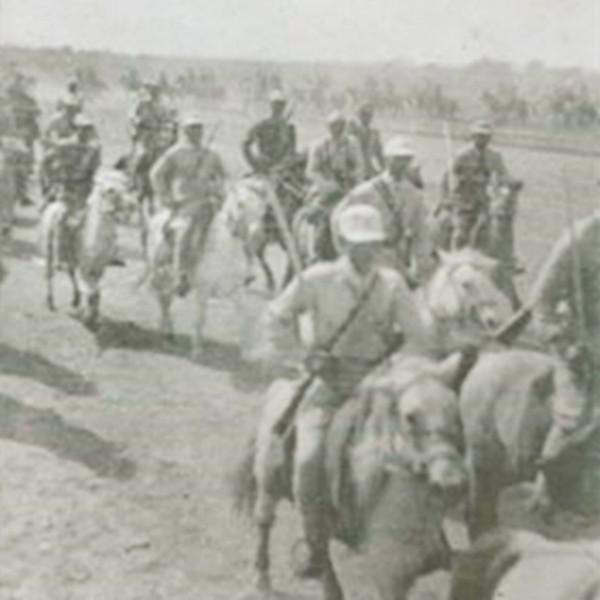 關鍵時刻，小兵下命令：首長，你現在得歸我指揮！讓將軍永生難忘