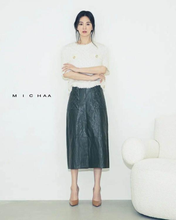 宋慧喬新劇造型真的太美了,優雅又時尚,很適合給40+女性參考 宋慧喬新劇造型真的太美了,優雅又時尚,很適合給40+女性參考