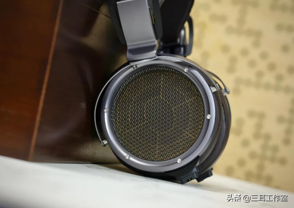 40多萬元音源深度評測4萬元的STAX新旗艦靜電耳機SR-X9000