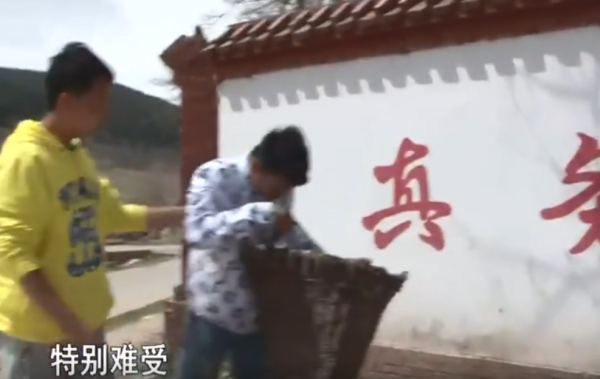 “變形計小魔王”王晨正：爺爺去世後，不遠萬里奔喪悼念