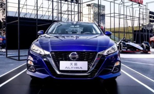 比亞迪秦領漲，軒逸下滑嚴重，寶馬5系落榜，11月轎車銷量榜解析