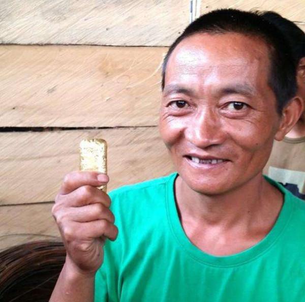 中國“上林幫”非洲淘金：日收入10萬元，常備200克金子保命