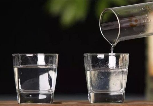 冬天這麼冷,為何白酒不會結冰?聽行家說完,才發現是我太無知 冬天這麼冷,為何白酒不會結冰?聽行家說完,才發現是我太無知