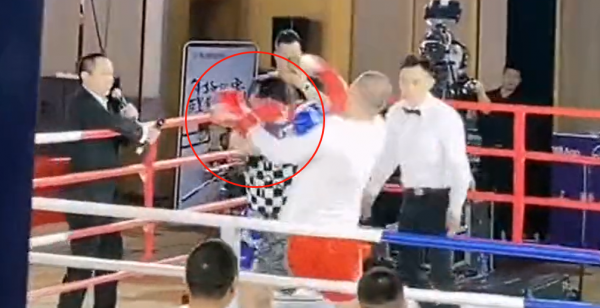 被馬洪濤要求當場卸妝,遭二驢拳打腳踢的張開鳳,到底是男是女? 被馬洪濤要求當場卸妝,遭二驢拳打腳踢的張開鳳,到底是男是女?