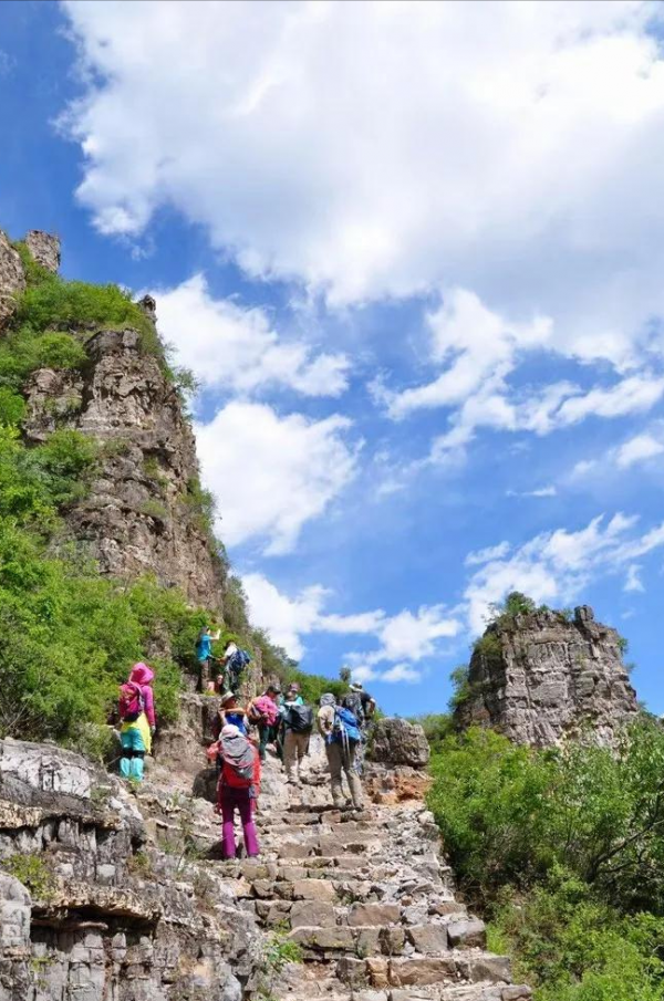 巍巍太行：蠶姑坨