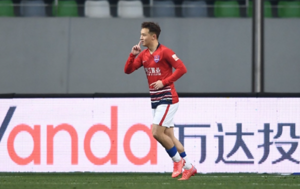 大摩托奔襲送助攻&amp;馮勁建功，重慶隊1比0大連人終獲保級組首勝