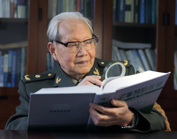 12月27日出生的名人偉人大全