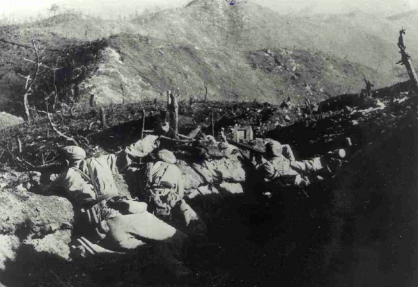 抗美援朝時，有一批隊伍曾秘密援助我國，一旦被抓就立刻開槍自殺