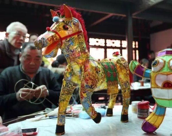 70年代難得一見的手工人老照片,好熟悉!有的快失傳… 70年代難得一見的手工人老照片,好熟悉!有的快失傳…