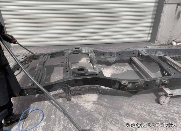 「縱橫四海」老夥計的重生之旅，一起暫別城市的方圓化身曠野的風