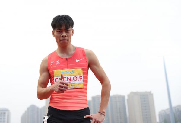 全運會百米預賽蘇炳添10秒23輕鬆晉級 陳冠鋒10秒22排名預賽第一