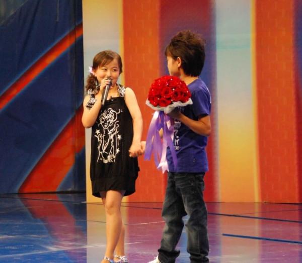 朱潔:身高1米24,23歲嫁侏儒症秦學士後,月入過萬,活成小公主 朱潔:身高1米24,23歲嫁侏儒症秦學士後,月入過萬,活成小公主