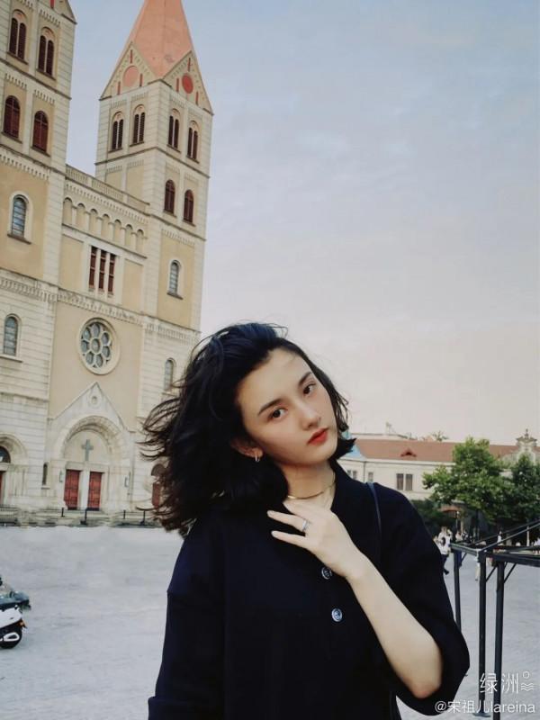 嚴肅護膚 | 讓趙麗穎誇漂亮的嘴，到底要下多少功夫