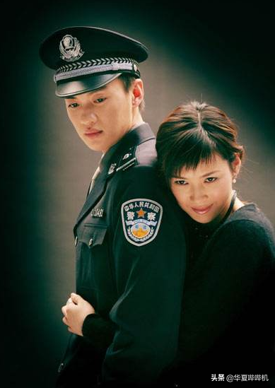 十年龍套無人識，一句加錢天下知，週一圍經歷了什麼？