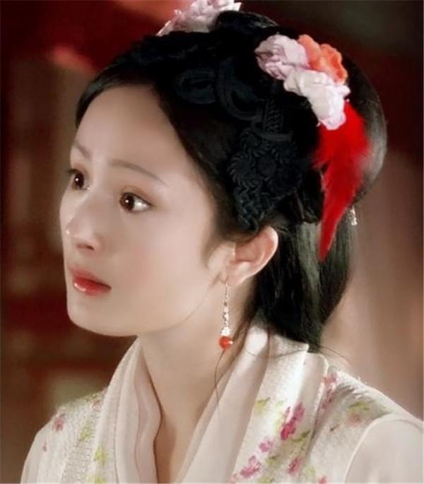 紅樓夢:難怪黛玉用這種方式罵襲人,看襲人欺負晴雯時,有多囂張 紅樓夢:難怪黛玉用這種方式罵襲人,看襲人欺負晴雯時,有多囂張