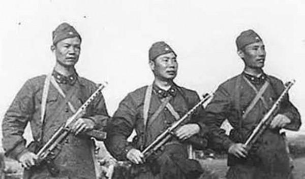 58年楊得志化名下連隊，因槍械拆解暴露身份：要求繼續留下當新兵