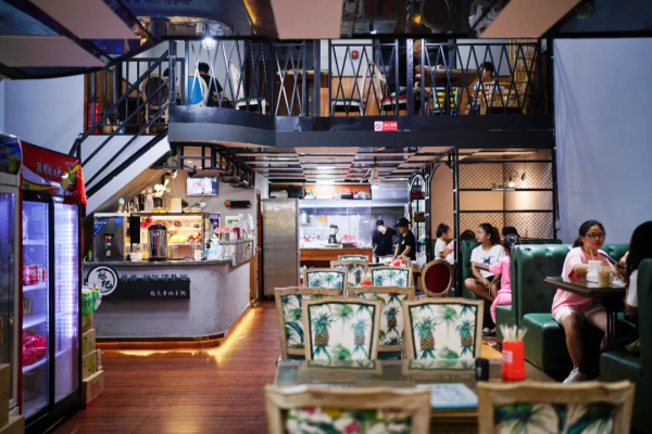 和廣東打了50架,也沒在“誰更會吃雞”這個問題上分出高下 和廣東打了50架,也沒在“誰更會吃雞”這個問題上分出高下