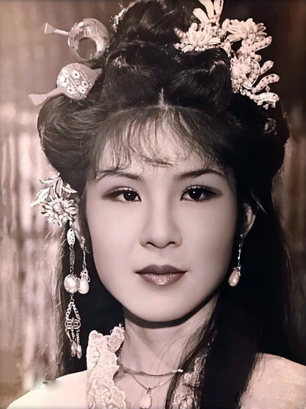 一人分飾兩角有多難?林心如險被瓊瑤換角,西門大媽演技被低估 一人分飾兩角有多難?林心如險被瓊瑤換角,西門大媽演技被低估