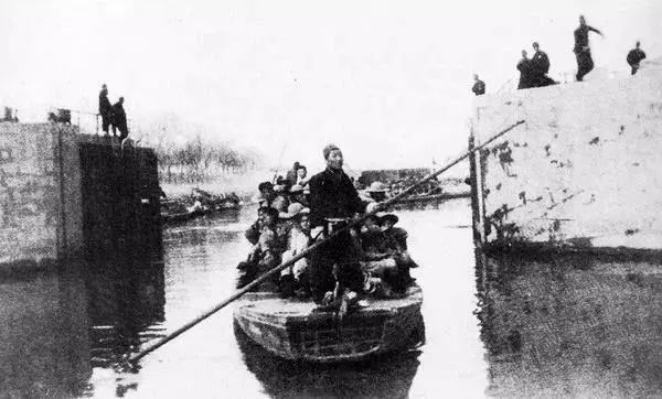 盤點長征6大驚險戰役，主席四渡赤水出奇兵，劉帥略施巧計過大江