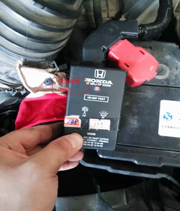 利用本田專用工具-遙控器檢測儀排查電磁干擾故障