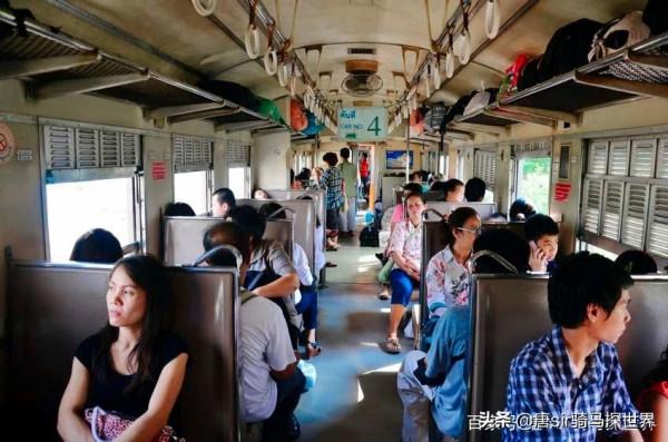 在泰國你應該乘坐火車來一次旅行，也許美景就在不經意之間