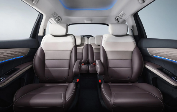 比亞迪宋MAX DM-i開啟預售，不到15萬起售，選哪款合適？