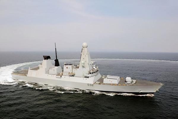 這也算是強國海軍?英軍驅逐艦再度趴窩,美軍準航母燒燬原因查明 這也算是強國海軍?英軍驅逐艦再度趴窩,美軍準航母燒燬原因查明