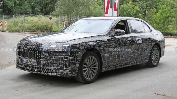 23款寶馬7系最新諜照曝光 搭載全新V8引擎/純電動版有望2023年面世 23款寶馬7系最新諜照曝光 搭載全新V8引擎/純電動版有望2023年面世