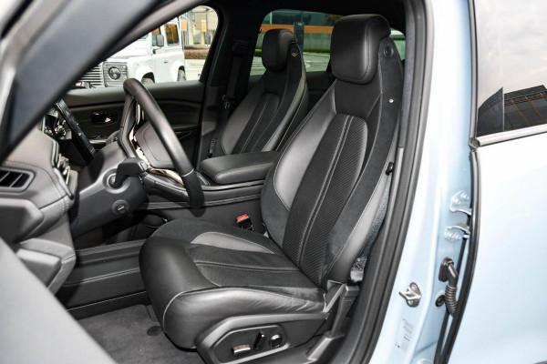 零百加速4.7秒,軸距2米9,開出去回頭率十足,帶你看蔚來ES6 零百加速4.7秒,軸距2米9,開出去回頭率十足,帶你看蔚來ES6