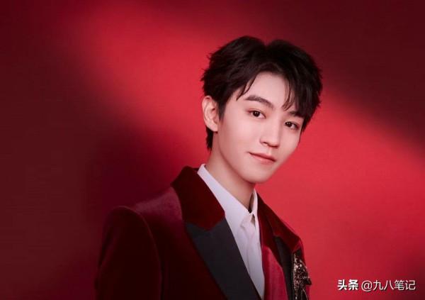 “三小隻”齊聚春晚舞臺，僅存的三位流量藝人，根正苗紅正能量