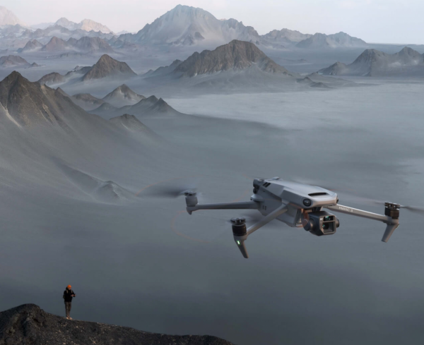 頂配32888元!大疆Mavic 3無人機發布:哈蘇大底矚目 頂配32888元!大疆Mavic 3無人機發布:哈蘇大底矚目