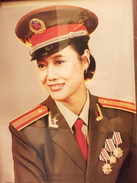 王麗雲：演藝之路坎坷，堅決不復婚，將前夫當親人剛剛好