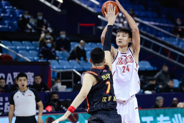 5中0！16分鐘1分未得 2&period;12米小姚明已難堪大用？