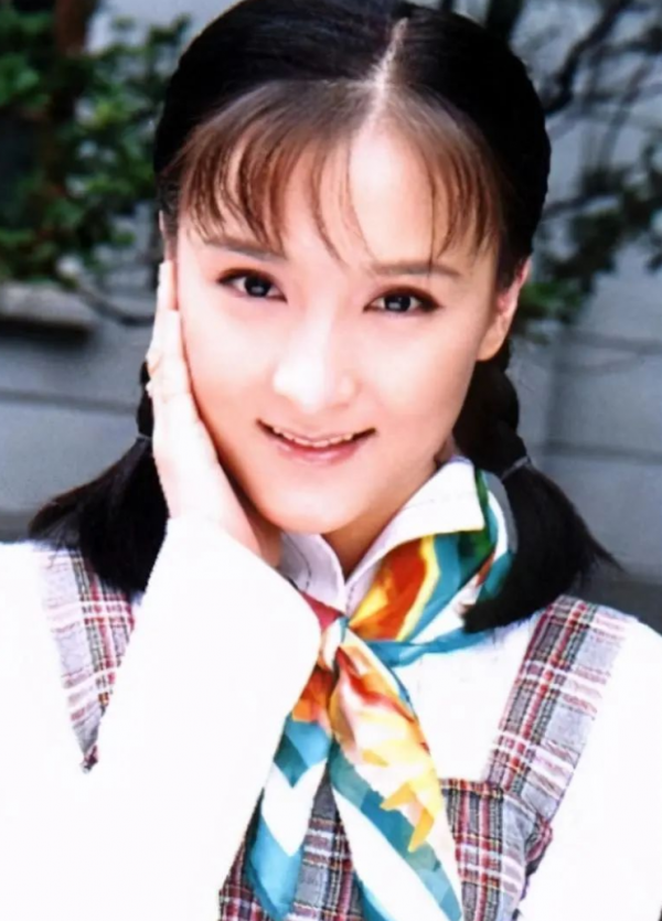 6位女明星突然消失在熒屏,各有各的苦衷,有人失婚有人削髮為尼 6位女明星突然消失在熒屏,各有各的苦衷,有人失婚有人削髮為尼