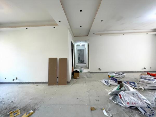 5月底開始動工，沒找裝修公司，目前已經12萬多了，拎包入住要40w