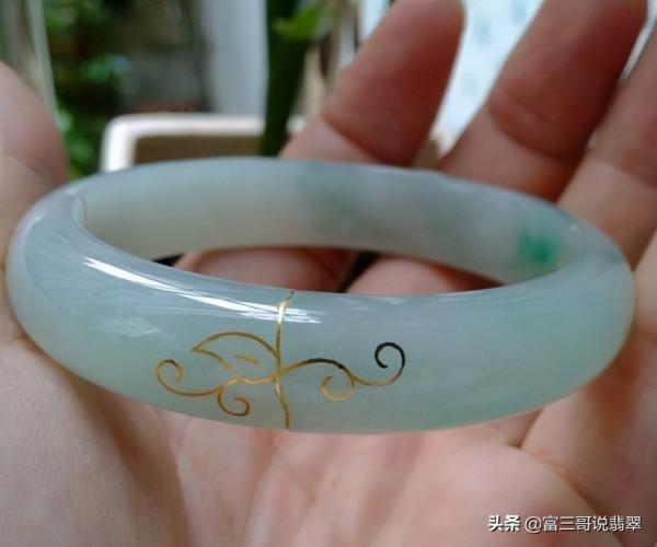 行家詳解佩戴翡翠的那些講究：翡翠不是你想戴就能戴的