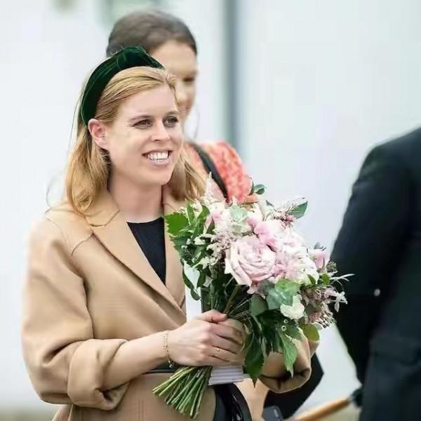 95歲英女王迎來第十二曾孫,英王位繼承順位又發生新變化 95歲英女王迎來第十二曾孫,英王位繼承順位又發生新變化