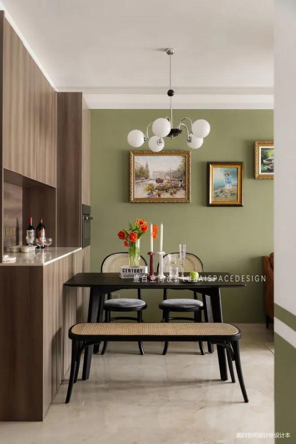 95後小姐姐花18萬，把96㎡傳統精裝房改為優雅復古調之家