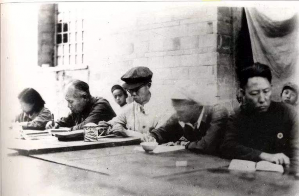 一對生死與共的戰友,被捕後受盡酷刑始終忠貞不屈,犧牲時僅23歲 一對生死與共的戰友,被捕後受盡酷刑始終忠貞不屈,犧牲時僅23歲