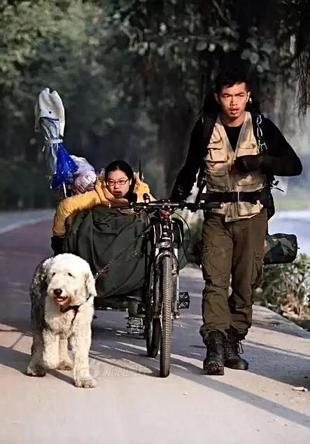 看看他們，這才叫愛情