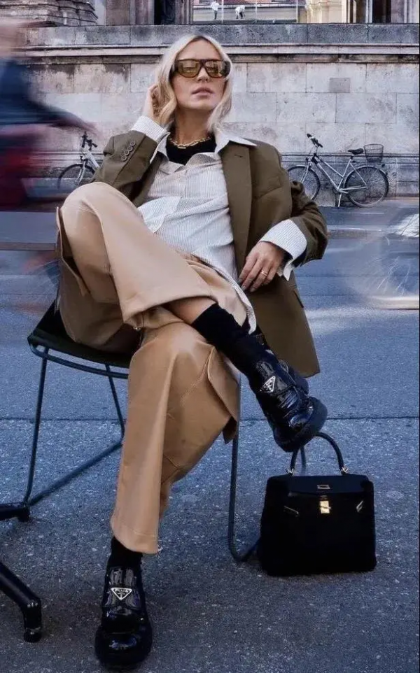 Nabi的富家千金風,終於找到了其中的穿搭精髓 Nabi的富家千金風,終於找到了其中的穿搭精髓