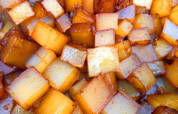 山西美女到農村賣特色小吃，純手工製作，出了本地其他地方吃不到