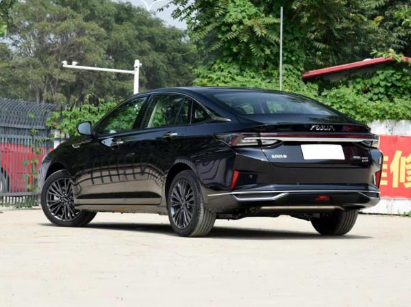 奕炫MAX：外觀運動，搭載1.5T+7DCT，軸距2770mm，適合年輕人