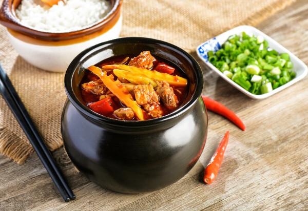 中國35個省市的代表小吃和名菜，吃過30種的人，是最厲害的吃貨