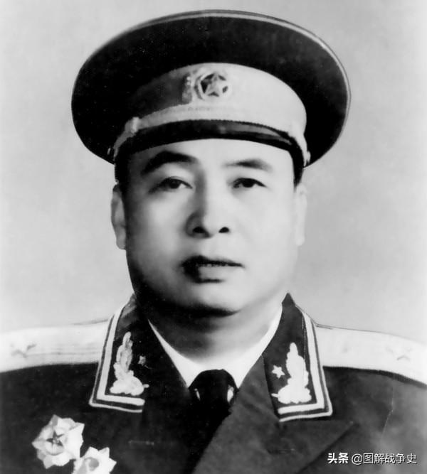 華野特縱坦克馳援碾莊,謊稱是邱清泉部援軍,令黃百韜部隊空歡喜 華野特縱坦克馳援碾莊,謊稱是邱清泉部援軍,令黃百韜部隊空歡喜